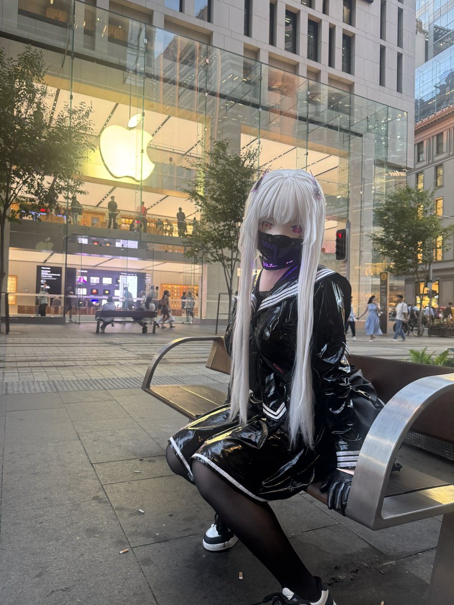 i0ntempest's tweet image. I can haz M4 Max and armv9 and ray tracing and mesh shading and nested virt
#kigurumi #Apple #MacStudio