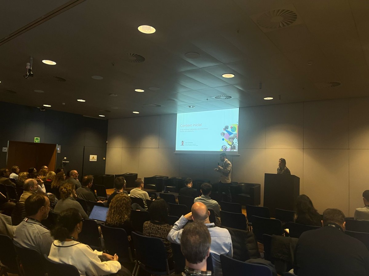 Seguim les sessions del #CGD2025 amb: "Intranet intel·ligent amb SharePoint 365: experiència de l'Ajuntament d'Esparreguera"

📍Sala A
Amb Joan Córdoba i Lara Díaz