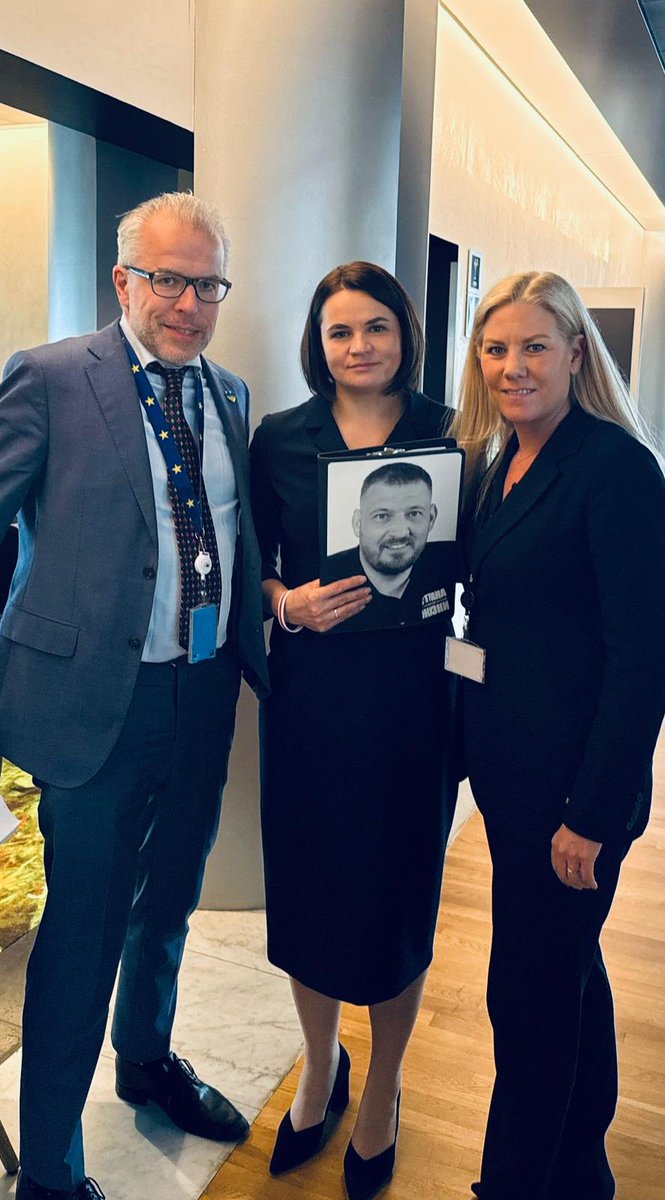 PES 🌹🇪🇺 (@pes_pse) on Twitter photo PES Deputy Secretary General Saar Van Bueren met with <a href="/Tsihanouskaya/">Sviatlana Tsikhanouskaya</a> in Strasbourg.
We extend our unwavering support to the democratic opposition in #Belarus, including Sviatlana's husband Sergei Tikhanovsky, jailed under Lukashenko's regime.
We stand united in our commitment to PES Deputy Secretary General Saar Van Bueren met with <a href="/Tsihanouskaya/">Sviatlana Tsikhanouskaya</a> in Strasbourg.
We extend our unwavering support to the democratic opposition in #Belarus, including Sviatlana's husband Sergei Tikhanovsky, jailed under Lukashenko's regime.
We stand united in our commitment to