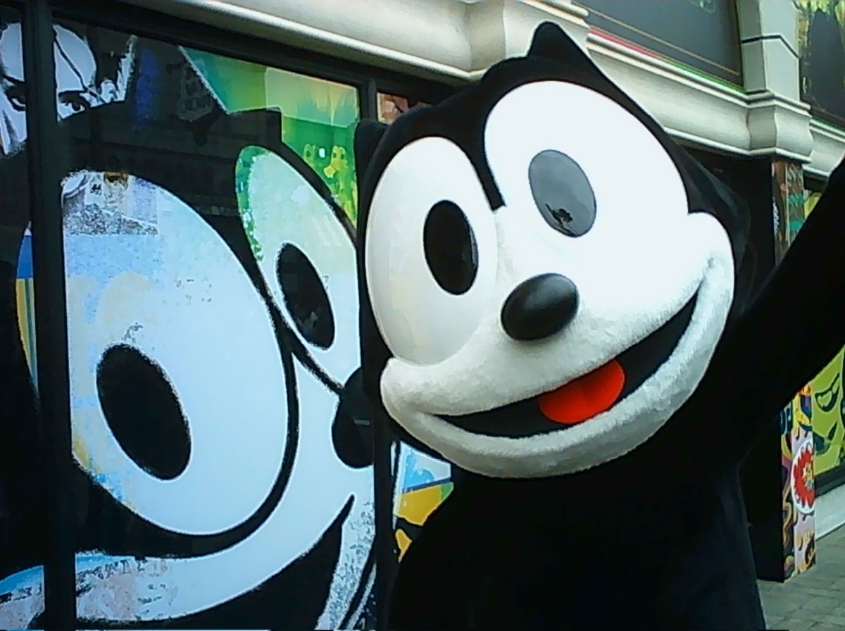 Kayori_1963's tweet image. #PIENIFLEX とユニバ散歩56
フィリックスに会えました♥かわいい〜
#USJファン #ユニバ