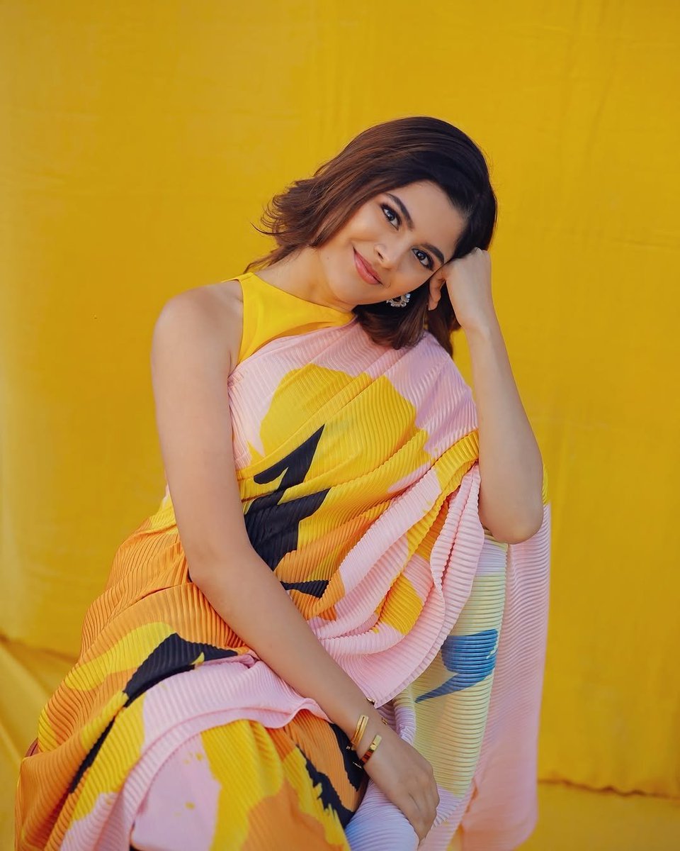 igtamil's tweet image. #SanjanaKrishnamoorthy ❤️
#IndiaGlitz #Tamilactress #TamilCinema #Kollywood #Actress #TamilCinema #Kollywood #actor #tamilactors