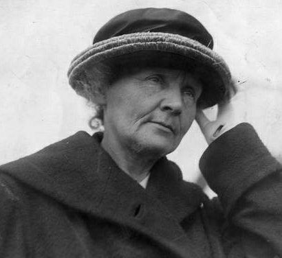 Be less curious about people and more curious about ideas.

-- Marie Skłodowska Curie