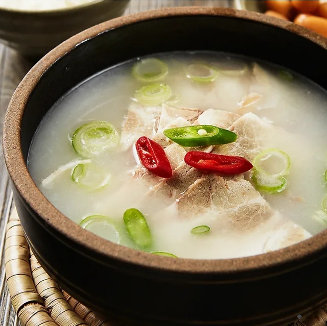 RT💚
25년 12월 6일 개최 예정 이세계 착각 헌터 비공식 배포전
【포유류 관찰일지】 수요조사를 실시합니다.

📗링크 : forms.gle/ez6QiJfSdeuMqN…

📗수요조사 기간 : 25 . 03 . 13 ~ 25. 03 . 23

리트윗 + 팔로우 해주시는 한분께 추첨을 통하여 국밥을 드립니다.