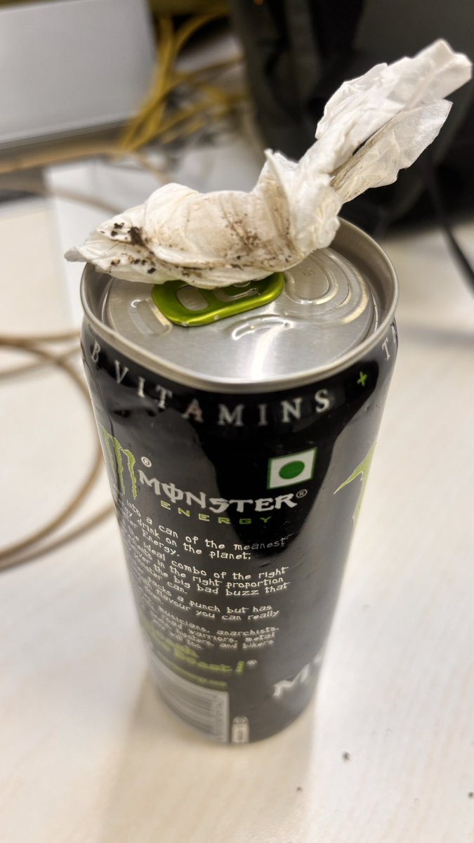 deeganta's tweet photo. What should we do to a company that continues to charge ‘convenience’ and ‘handling’ charges and keep delivering products that you wouldn’t touch with a 10ft pole? Shouldn’t the authorities take some action now!?? @letsblinkit @fssaiindia @MoHFW_INDIA 

#dontblink https://t.co/txdeyBue4H