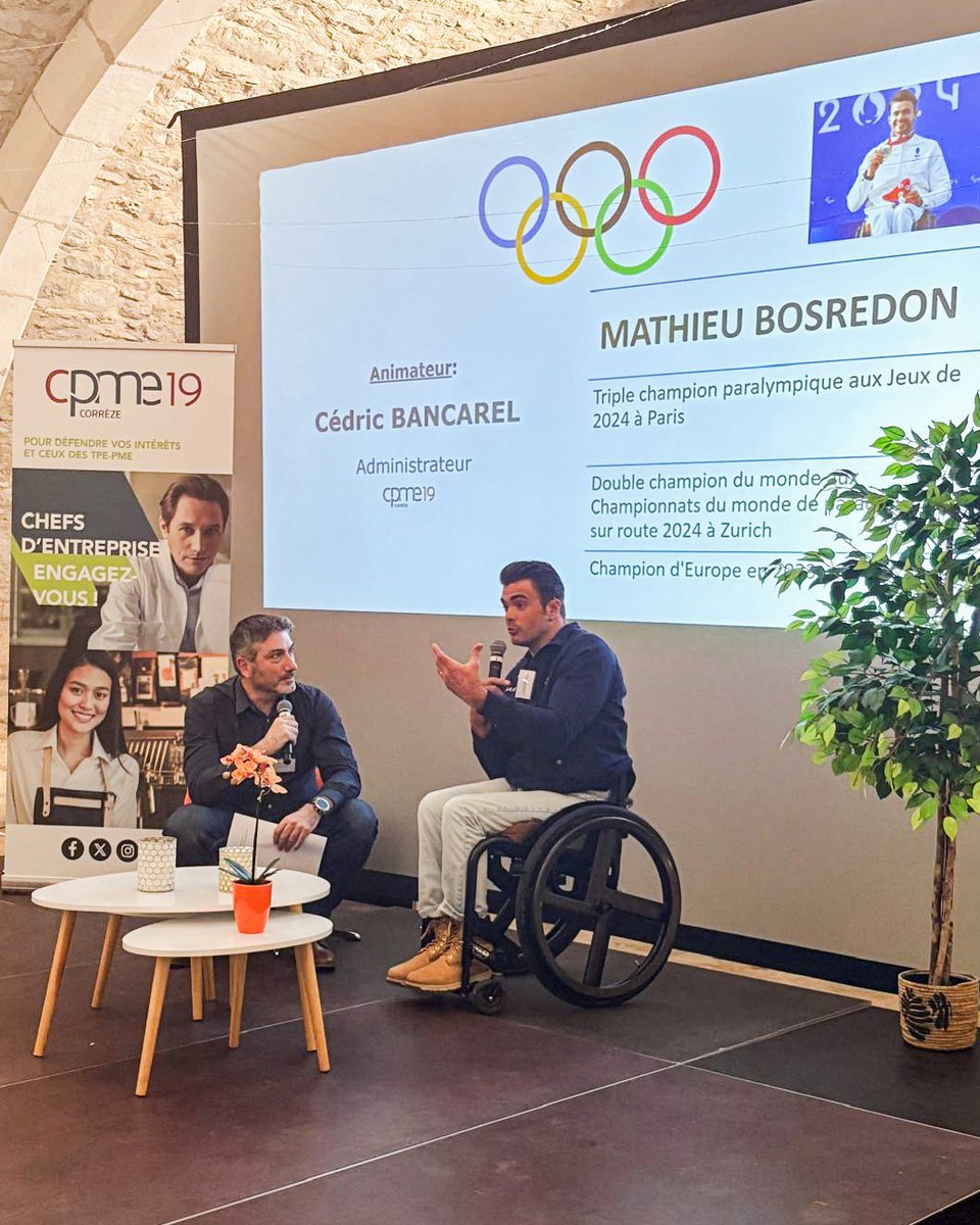 #Économie | Le préfet de la #Corrèze, a participé hier à l’AG de la CPME Corrèze avec le champion paralympique Mathieu Bosredon. Échanges riches avec les entrepreneurs sur les enjeux économiques locaux. L’État reste mobilisé pour soutenir les entreprises corréziennes !