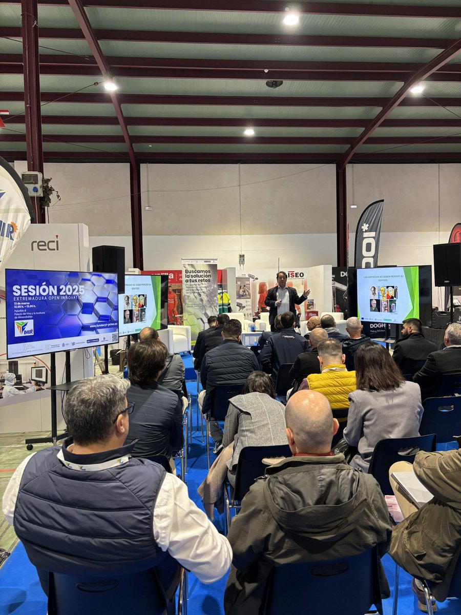 “Para innovar hay que partir de la estrategia”, ahora en la sesión de Extremadura Open Innovation, en @FeriaFimir  <a href="/FundecytPCTEX/">FUNDECYT-PCTEX</a>