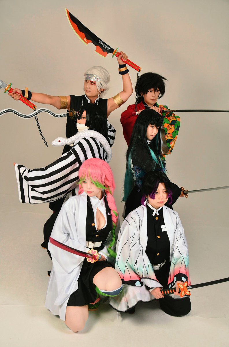 ⚔️鬼滅の刃　柱⚔️

冨岡義勇　璃亜　<a href="/Liacha_OvO/">璃亜(りあ)</a>
胡蝶しのぶ　ぴにゃのん　<a href="/pina_noon/">ぴにゃのん</a>
時透無一郎　れいちる　<a href="/reina00324/">花川怜奈❁⃘れいちる</a>
甘露寺蜜璃　アキネイ太　<a href="/aki_aki_ne_ne/">アキネイ太@夏コミ2日目西2"け"48b</a> 
伊黒小芭内　ゆずき<a href="/YUzuKI042869/">ゆす"き\(ㅎﾉ-ㅎ)/</a>
宇髄天元　おーじ　<a href="/j_entamecosplay/">おーじ✨6/21 Snap'n'Beat #スナビー</a>
📸キニョ<a href="/kinyoi/">キニョ</a>

#鬼滅会0223
#cosplay