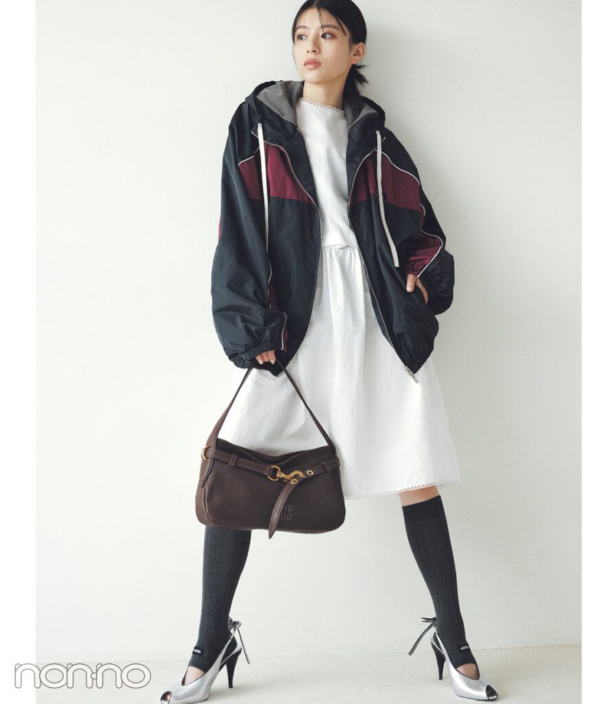 nonno_staff's tweet image. 【#出口夏希×MIU MIU】 
春の憧れブランドミニバッグ 
スマートに持てるショルダーバッグ「アバンチュール」 
▶▷buff.ly/PUYTVSm

#MIUMIU #ミュウミュウ
#ノンノ
#nonno