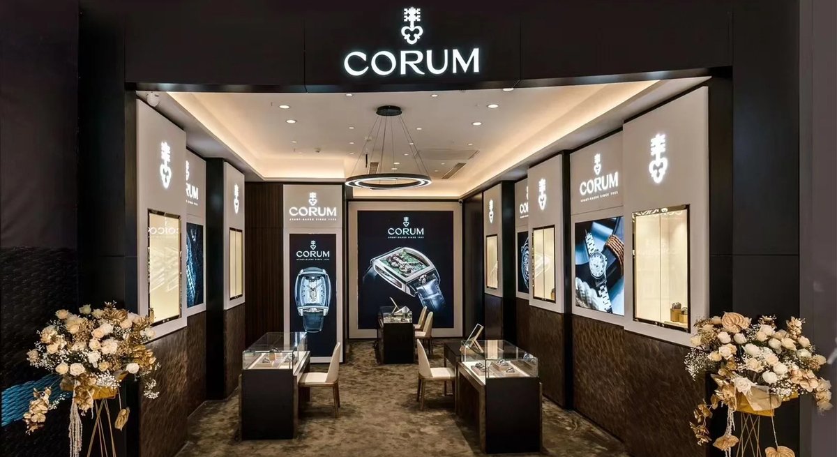 customshowcase's tweet image. ⌚ Why Are Customers Leaving Your Watch Store So Quickly? ✨
Official Website: degreefurniture.com
Email: sales@degreefurniture.com
WhatsApp: +86 13922429233
#watchstoredesign
#displaycasesupplier
#dgdisplayshowcase