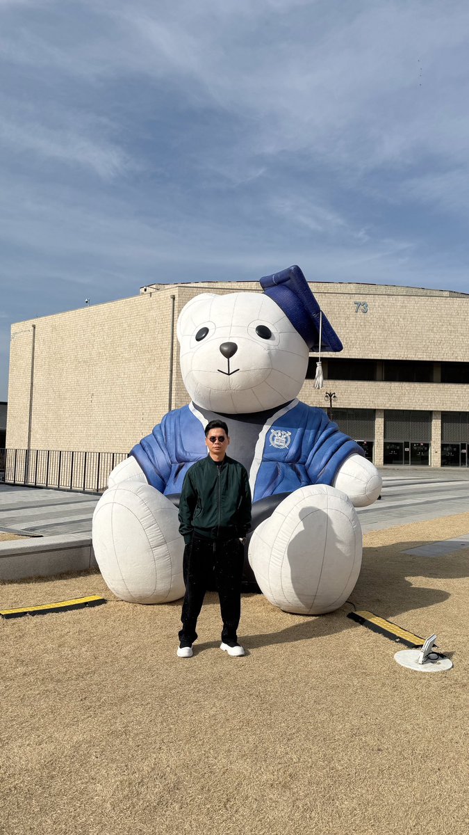 wuhao83's tweet photo. 首尔大学
Seoul National University
서울대학교 https://t.co/L6OMx1aPJU