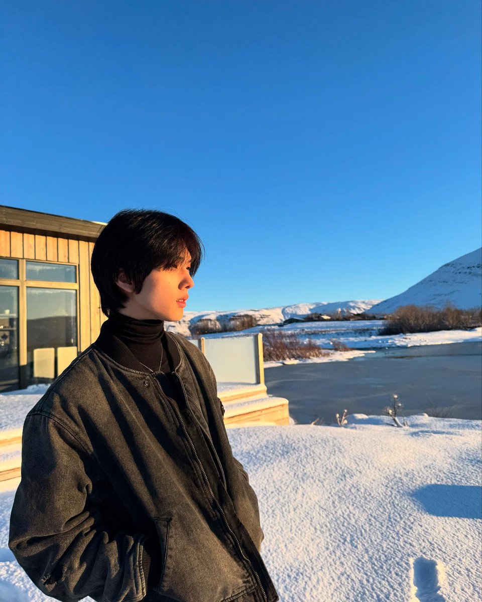 ห่ะะะ จีซอง!!????!!??? จะบ้าแล้วหล่อมากกอหหหหหห น้องน้อยของพี่ๆดรีมตอนนี้คือ ป้าดดดด อหหล่อ อ้ากกกก