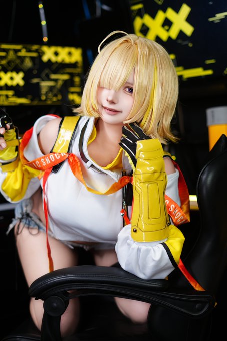 Twitterのコスプレ画像10