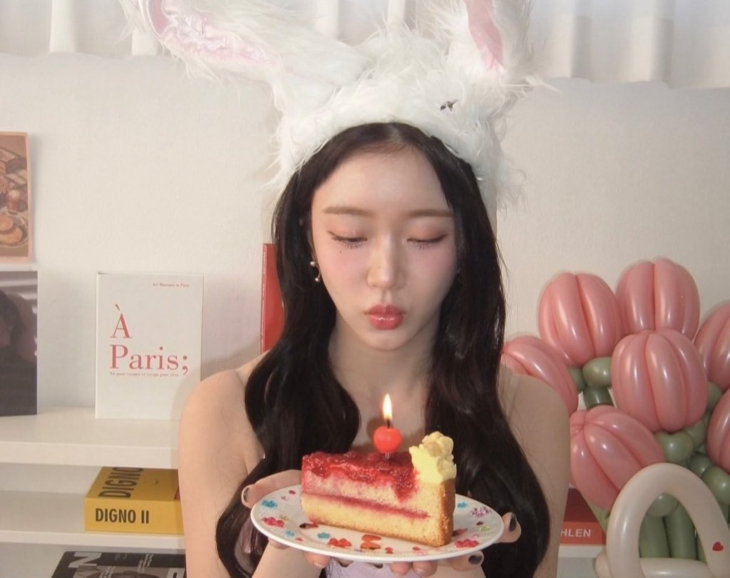 happy birthday to me! 🥳🍰🎂