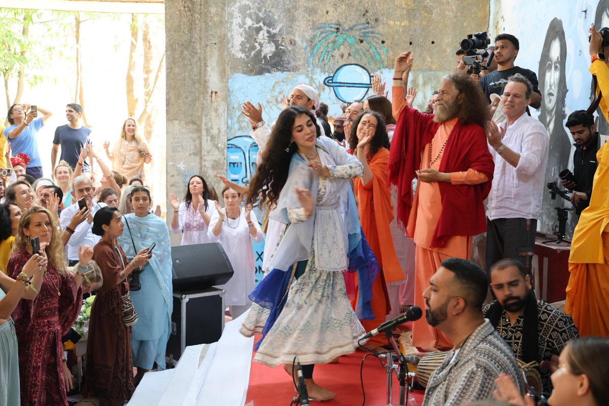 Int'l Yoga Festival tweet media