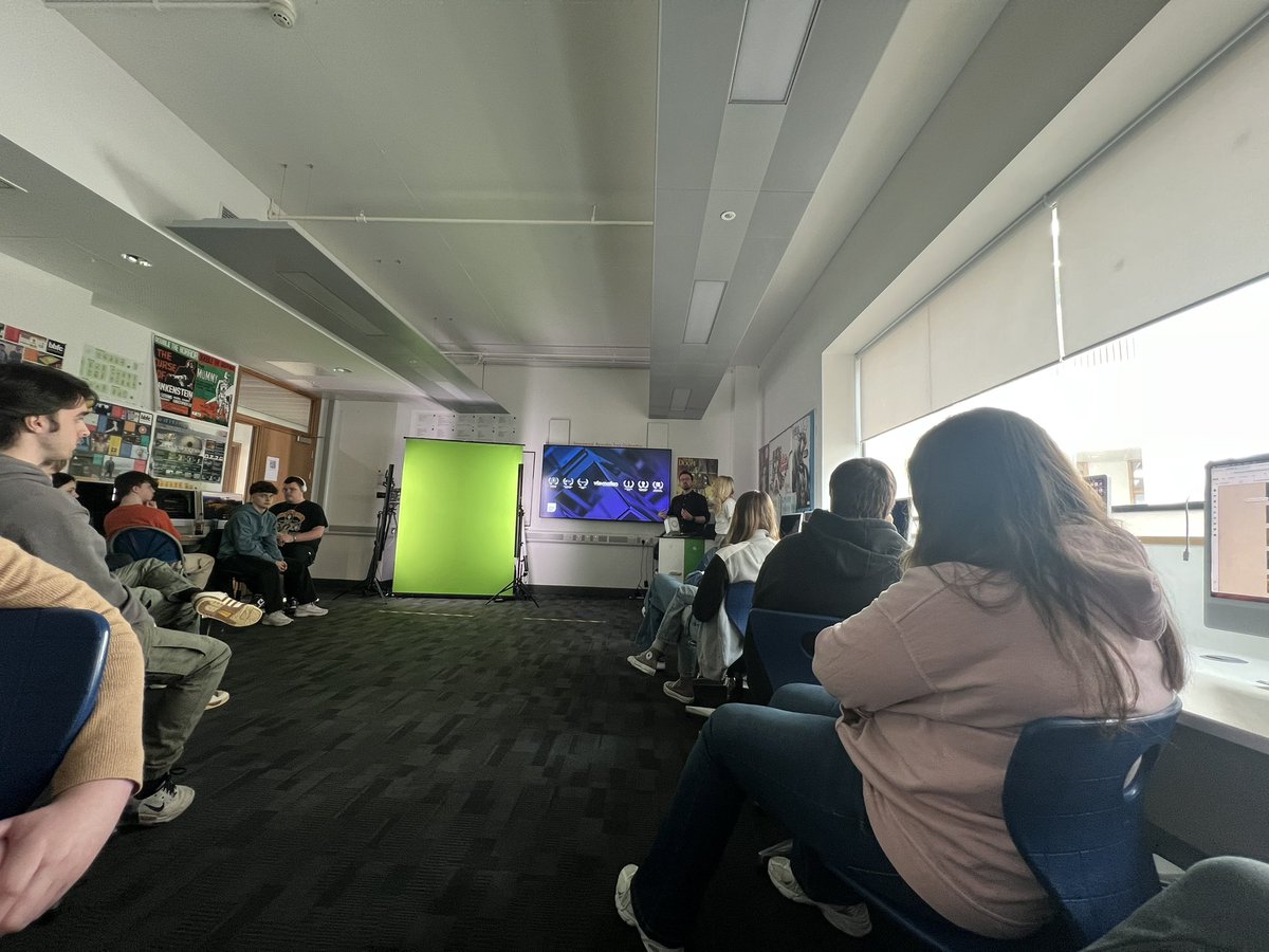 TCMT_Digital's tweet image. Lights, camera, action! 🎥 

A big thank you to @vfxmotionusw for yesterday’s Visual Effects workshop! 
It was a fantastic opportunity for our learners to get involved and have a hands on experience in visual effects ahead of their major projects!