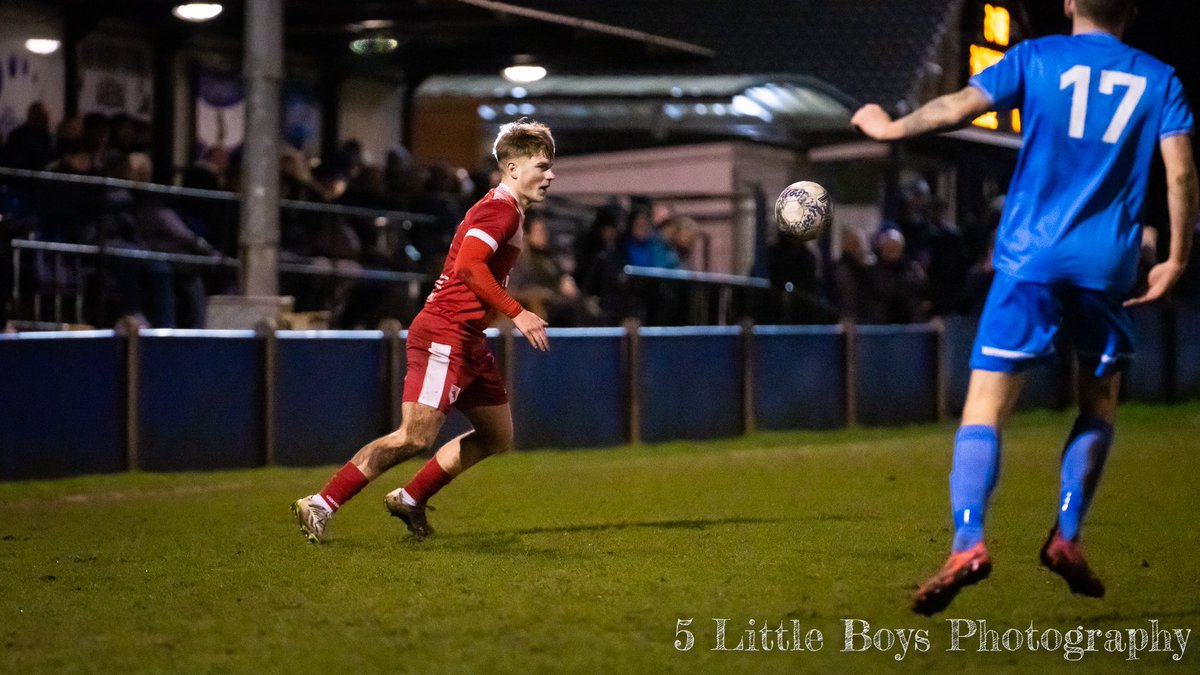 Connor16high's tweet image. Massive 7 games to go in the runout⚽️