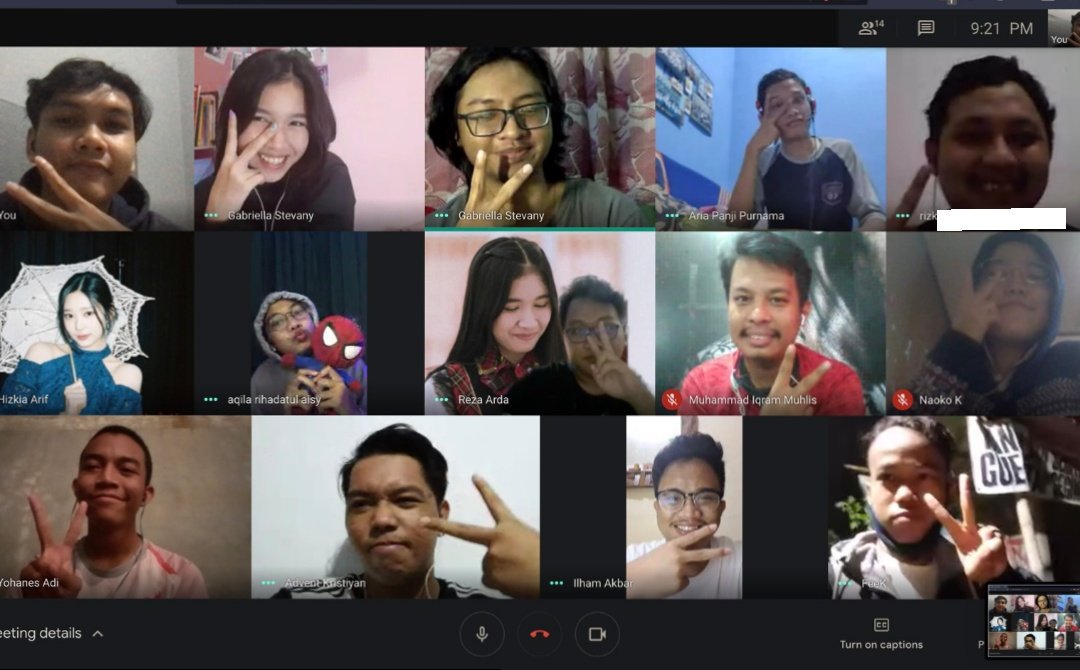 Ku tuliskan
Semua memori indah
Yang tersisa dalam ingatan
Tentang kamu, yang ku kagumi slalu
Dan yang kurindukan slalu...

<a href="/gabstevany/">vany</a>
<a href="/VoiceOfVany/">Voice of Vany</a>