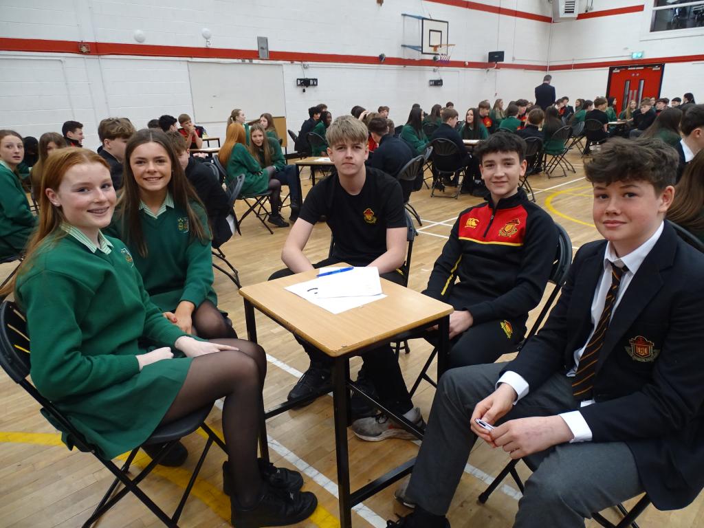 CBC Cork (@corkcbc) on Twitter photo Tá Seachtain na Gaeilge faoi lán seoil anois. Chuireamar fáilte roimh dhaltaí ó Choláiste Naomh Aingeal le haghaidh Thráth na gCeist Boird i rith na seachtaine. Bhaineamar go léir súp as! Chabhraigh daltaí na hidirbhliana go mór leis an lá. Beatha teanga í a labhairt. Tá Seachtain na Gaeilge faoi lán seoil anois. Chuireamar fáilte roimh dhaltaí ó Choláiste Naomh Aingeal le haghaidh Thráth na gCeist Boird i rith na seachtaine. Bhaineamar go léir súp as! Chabhraigh daltaí na hidirbhliana go mór leis an lá. Beatha teanga í a labhairt.