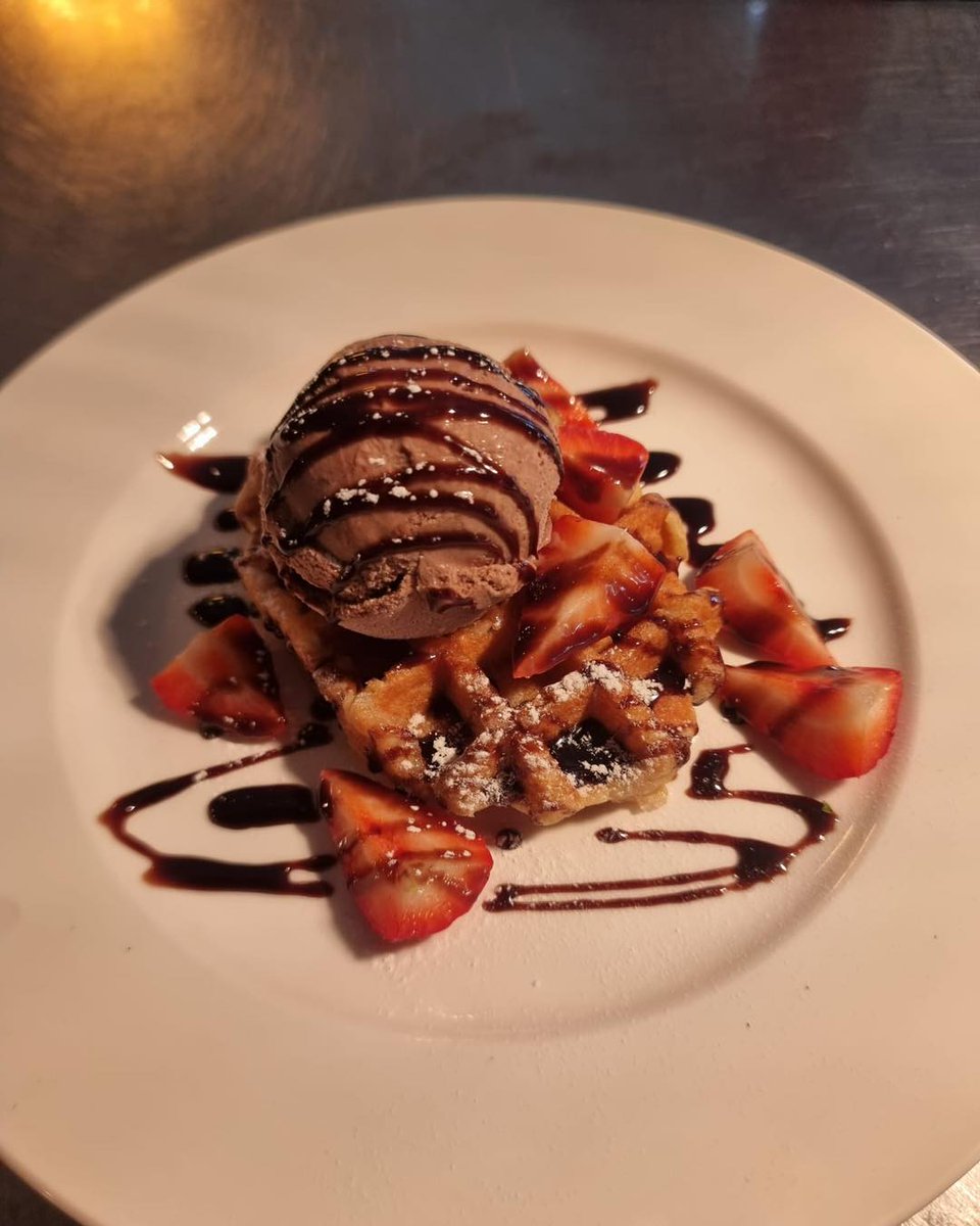 rosepubslondon's tweet image. Life’s too Short, Eat Dessert First!

#eatdessertfirst #lovedessert #londonchef #battersea #londonpub #gastropub #battersea