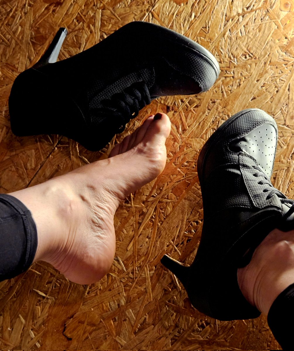 Na du Beta, heute schon deiner Göttin ihren Kaffee bezahlt?☕️ 💸 
Oder traust du dich sogar, deine Göttin privat anzuschreiben? Dann auf die Knie, tribute schicken und antreten t.me/XElliJones
#findom #zahlsklave
<a href="/rt_find/">RT PROMO #Findom</a> <a href="/rt_feet/">Feet RT PROMO 💯K</a> <a href="/rtfindomger/">RT FinDom Germany</a> <a href="/SlaveFinder/">✨findom RT 💵</a> <a href="/FeetForumArea/">Foot Fetish Forum</a>