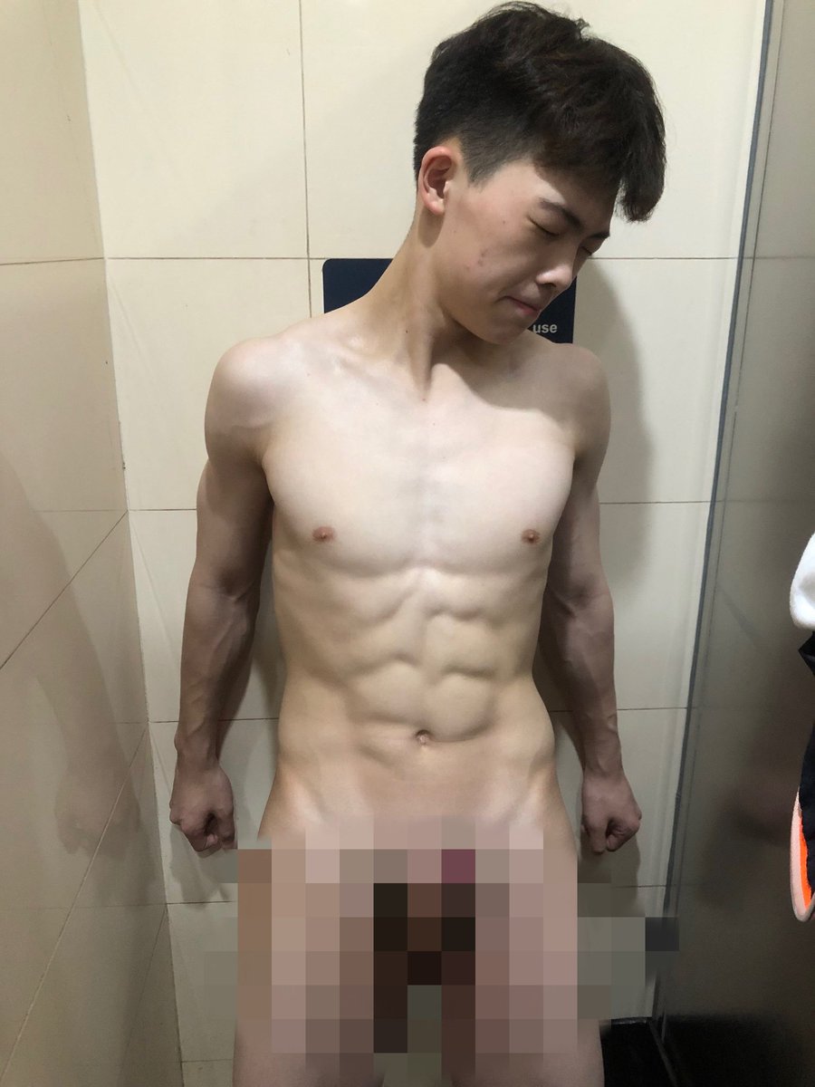 朋友喝醉了 玩真心话大冒险输了

想看原图的 留言+分享 🫣

#马来西亚 #直男 #厕所 #上翘