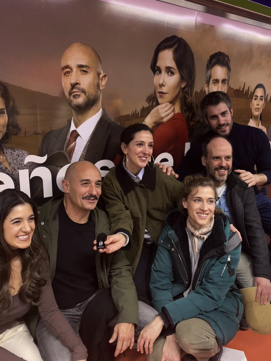 #SueñosDeLibertad llega al metro de Gran Vía de Madrid. 🥳

La experiencia inmersiva estará en el pasillo de la línea 5 de metro hasta el martes 18 de marzo. 🧡

Los actores ya se han pasado y se han hecho su foto. 📸

Ve a hacértela y etiqueta a <a href="/SuenosLibertad_/">Sueños De Libertad</a> para verlas. 💓