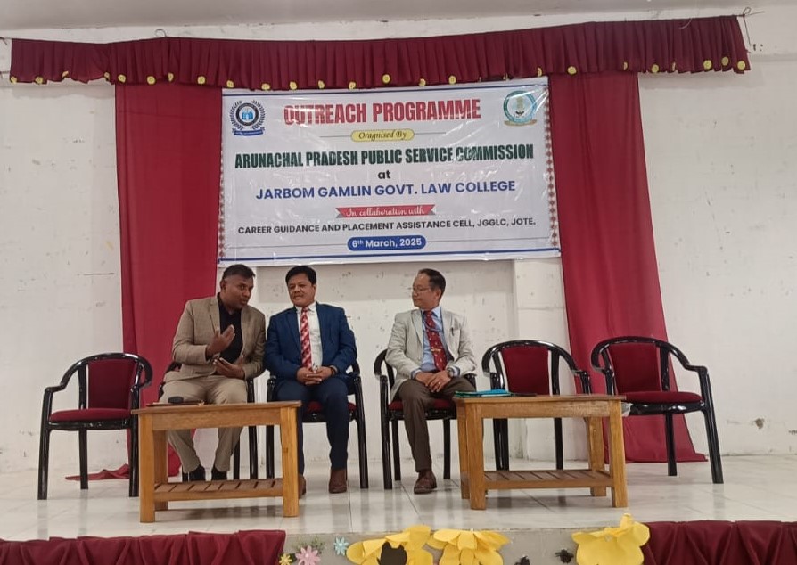 APPSC_Official's tweet image. Outreach program conducted by the Arunachal Pradesh Public Service Commission at Jarbom Gamlin Government Law College on 6th March, 2025.