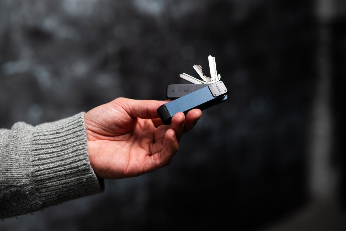 Ever spent hours looking for your keys only to find them chilling in the fridge next to last night’s leftovers?😅 There’s an easy way to skip the frantic searches. Simply get a key tracker.