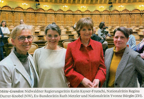 Die #Mitte-Granden zusammen im #Bundeshaus.