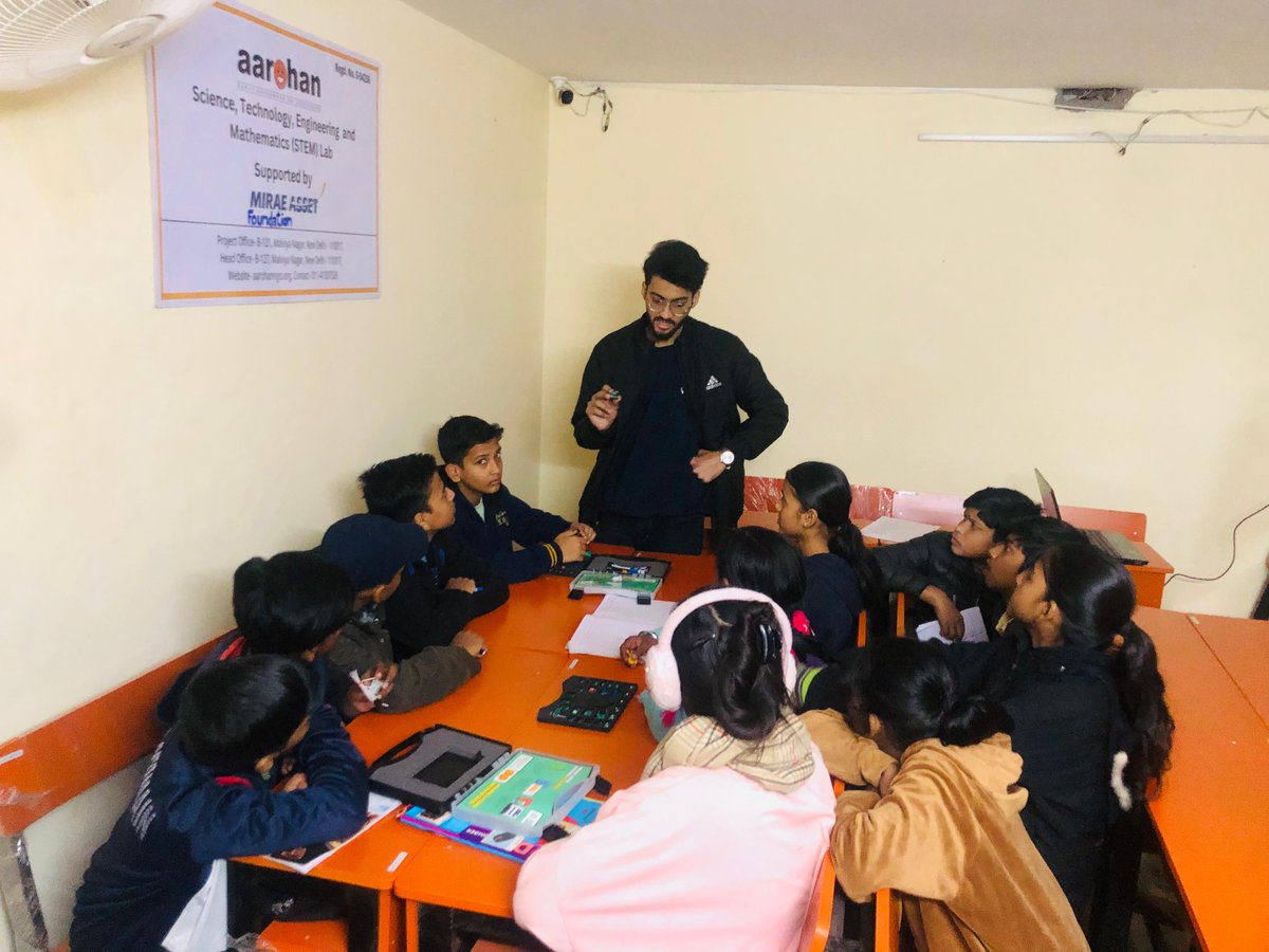Mirae Asset Foundation partners with Aarohan NGO to establish STEM labs in Delhi, offering 120 students access to cutting-edge tech, hands-on learning, and innovative educational tools. 

#STEMEducation #FutureReady #MiraeAssetFoundation #AarohanNGO