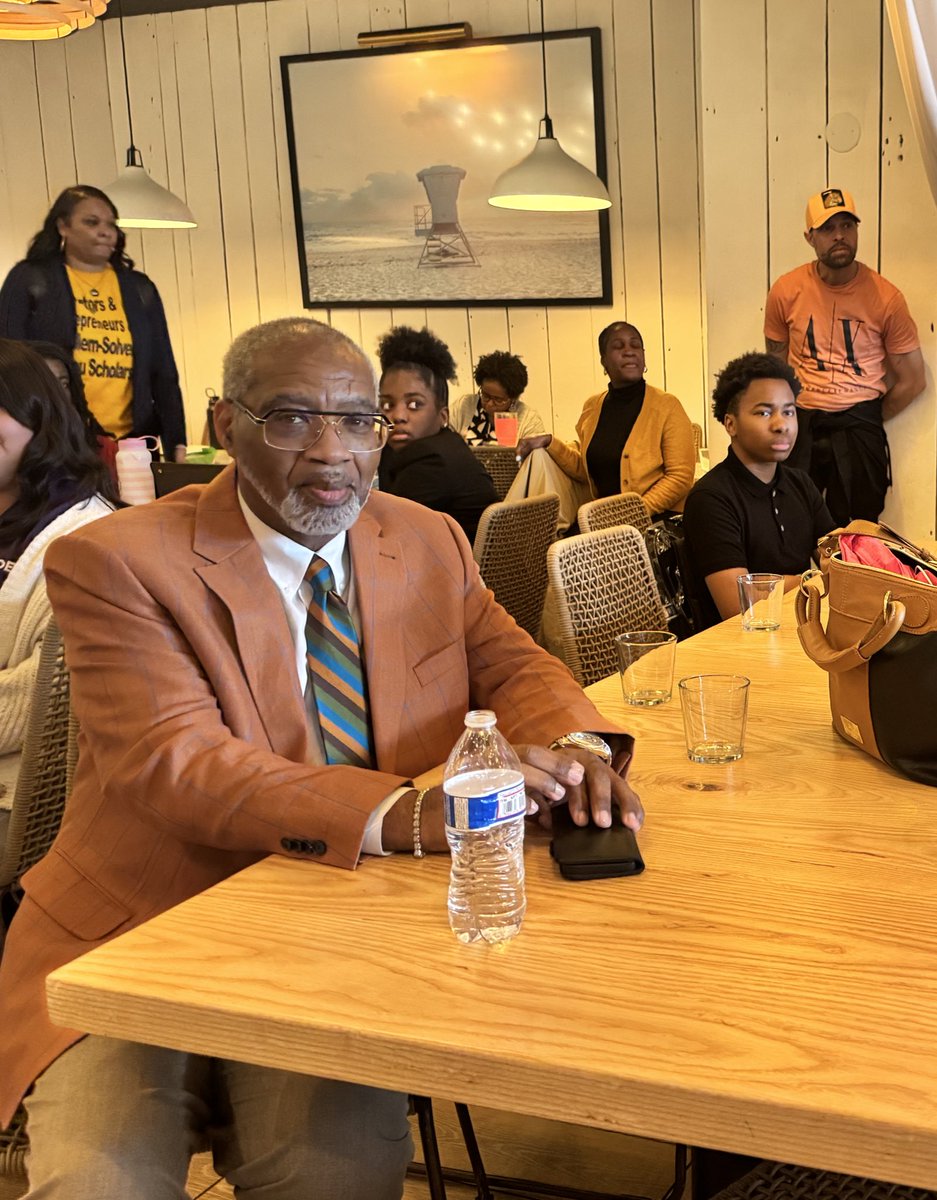 Danielle Carter tweet media