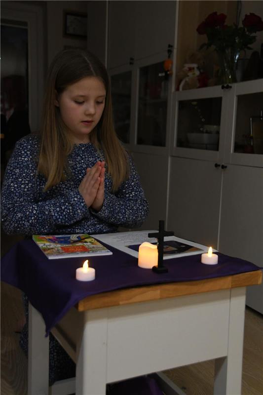 StDomSavioRC's tweet image. Our Lent prayer bag continues its journey home with our pupils. It’s inspiring to see the thoughtful ways they’re creating prayer spaces and taking quiet moments to reflect on the true meaning of Lent. 🌟🙏 #LentReflections #SchoolCommunity