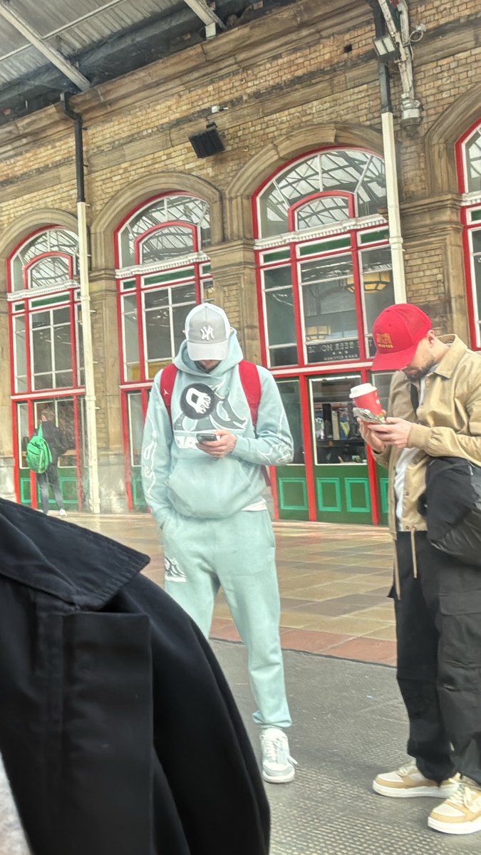 TheBlockBull's tweet image. Can anyone identify these two?

Beans n CHEWNA