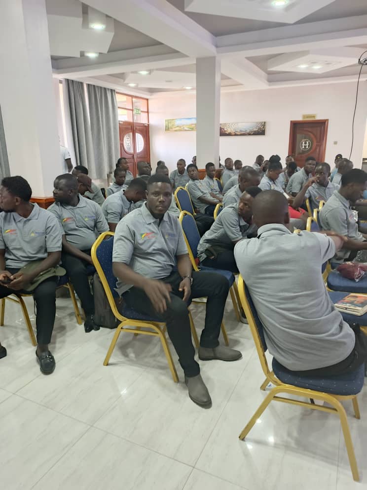 BascoPaintsUg's tweet photo. https://t.co/2I01lplUiK