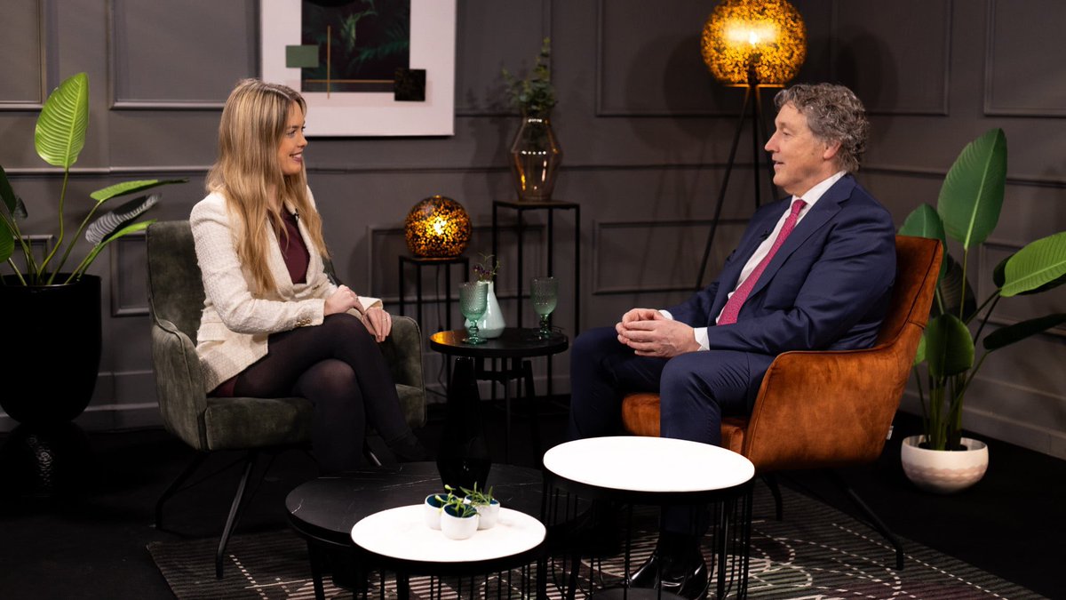 Guðmundur Kristjánsson, forstjóri Brim, mætti til mín í settið í viðskiptahluta Dagmála og fórum við yfir allt það helsta. 

Áskrifendur geta horft á þáttinn í heild sinni hér: mbl.is/mogginn/dagmal…