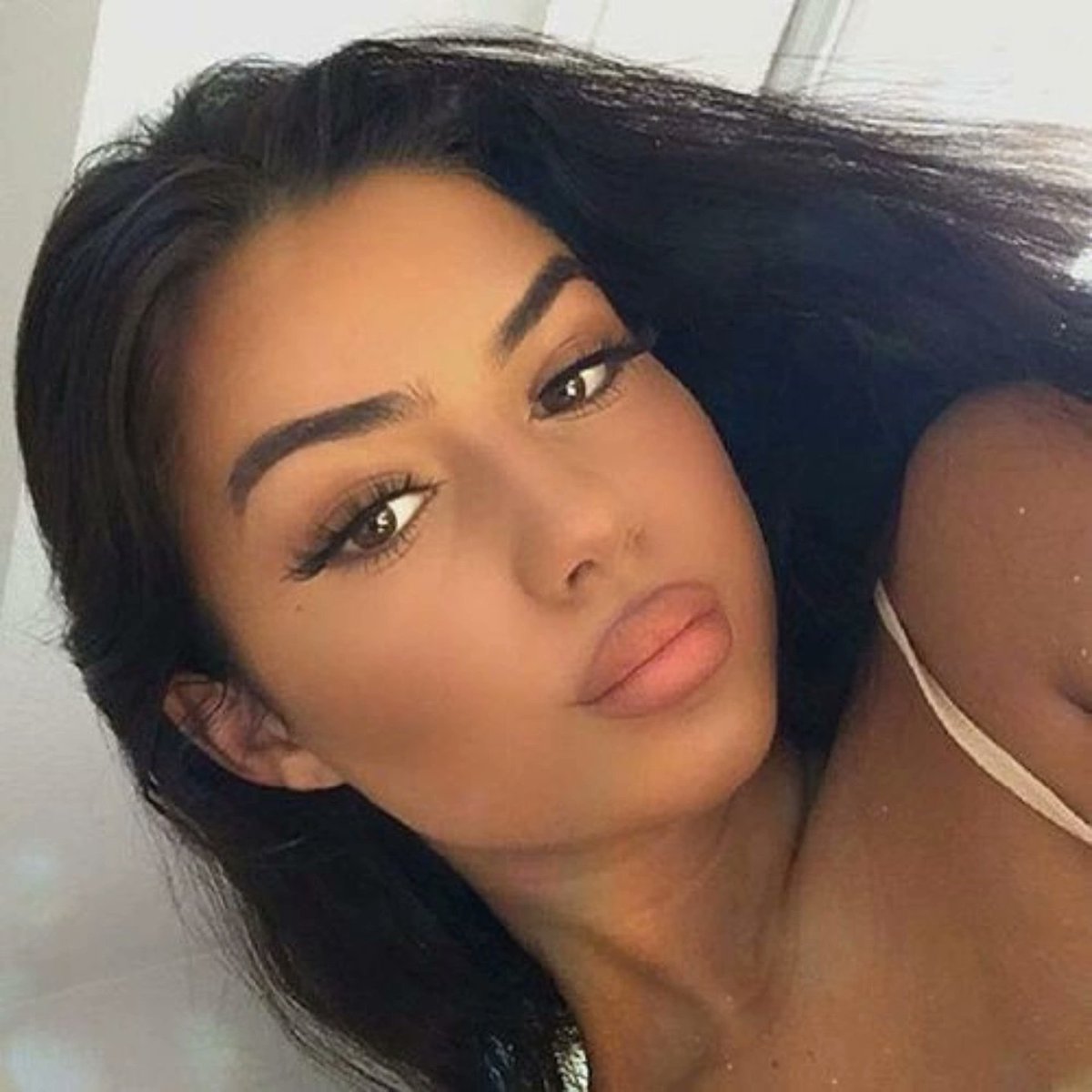 Reine__inessara's tweet photo. Dispo pour cam les fdp

#fetichiste #soumis #moneyslave #sugardaddy #pigpay #findom https://t.co/a9r4nV6kHR