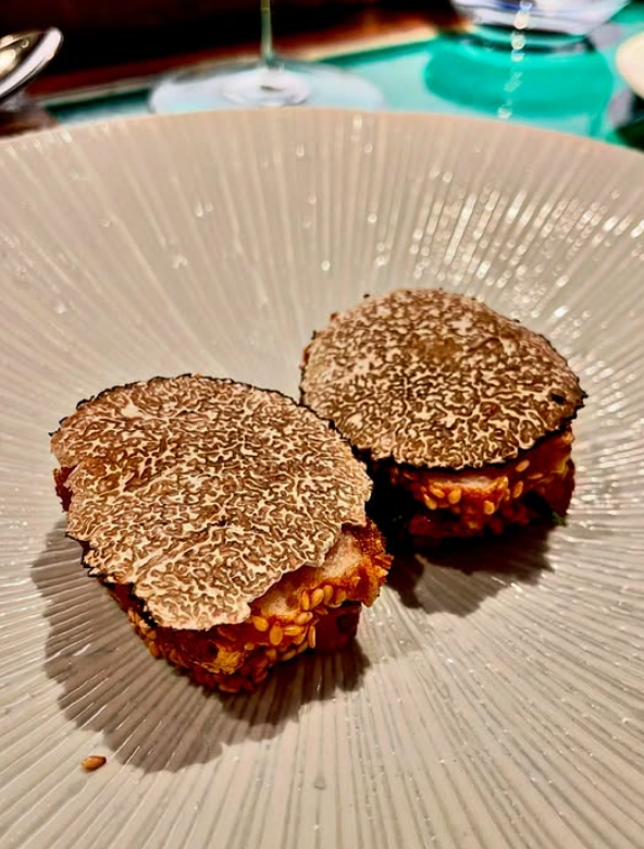 Finally made it to A.Wong. 
We were both blown away by the atmosphere, presentation, and subtle interplay of flavours. 
Our meal provided the perfect backdrop for us to relax together ...
... leading to whispered flirtations and sensual explorations throughout the night ...