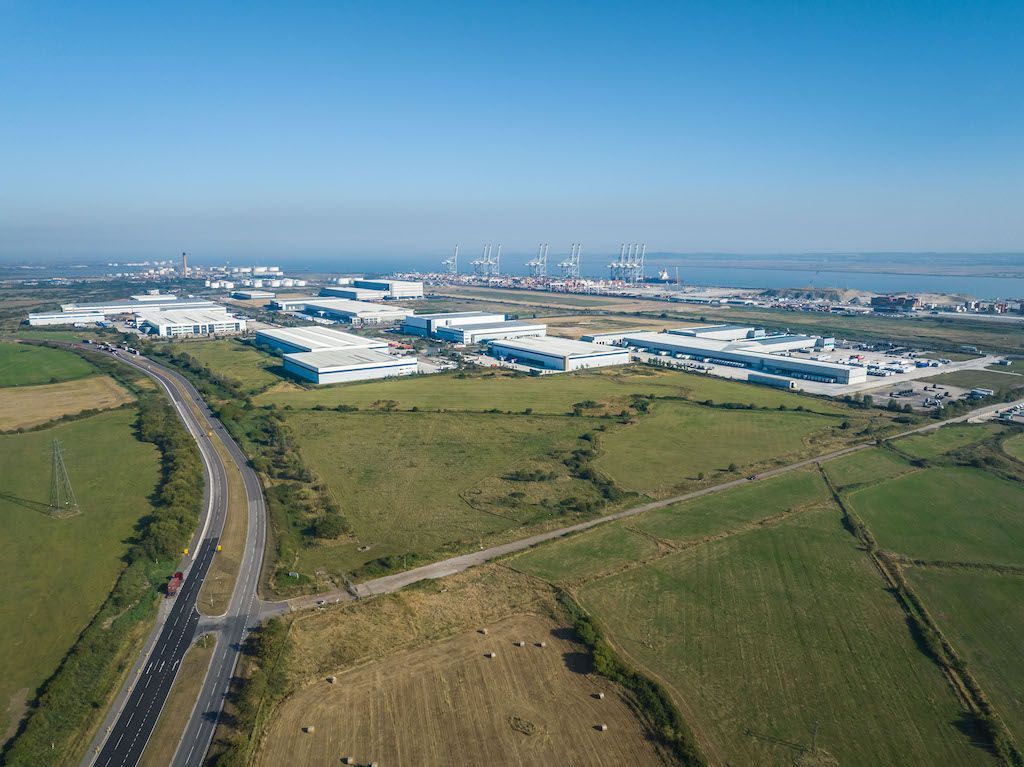 Thurrock Council has approved a new 10-year Local Development Order (LDO) to facilitate further expansion at DP World’s London Gateway Logistics Park. moveitmagazine.com/2025/03/12/thu… <a href="/dpworld/">conor purcell</a> #development #logistics #London