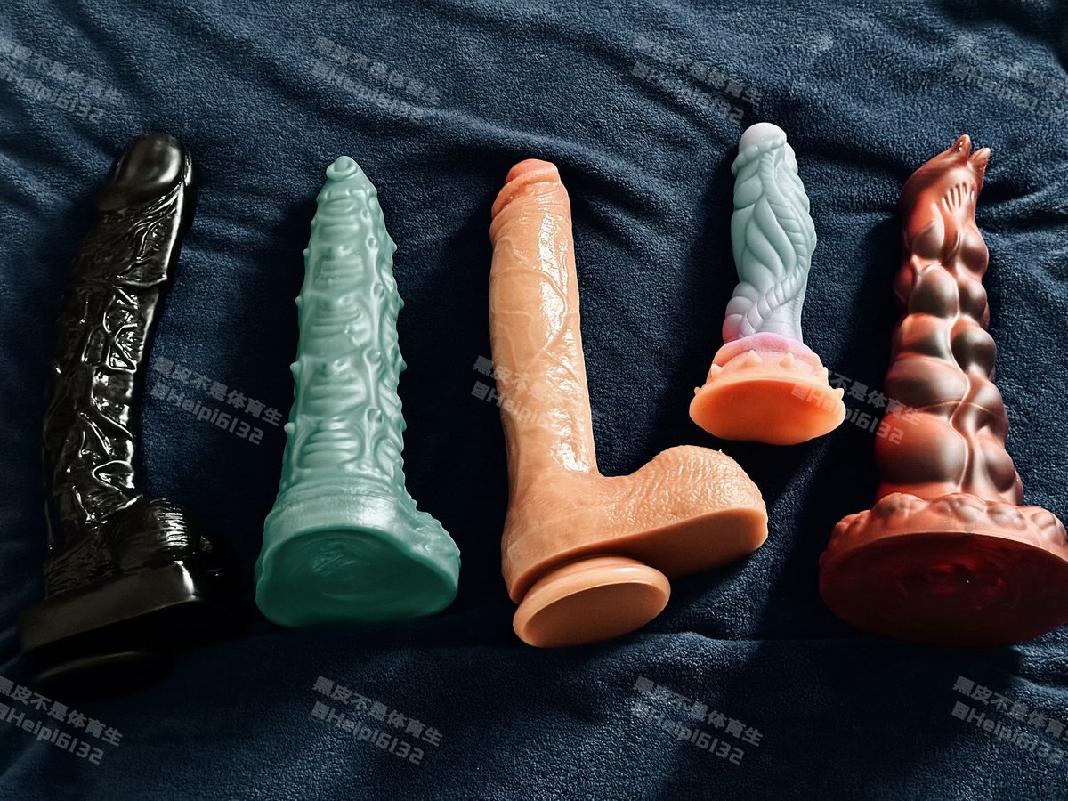 预告一下吧～ #拳交 #狗奴 #深喉 #黑皮体育生 #黑皮肌肉男