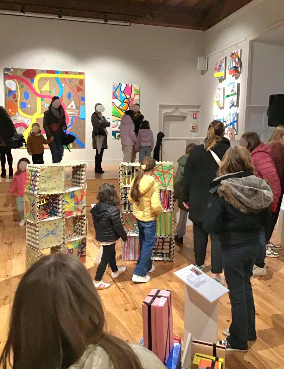 #eac Inauguration de l’exposition « créations d’élèves » à Tournon sur Rhône. Ouverte gratuitement à tous jusqu’au 23 mars. Sur place un jeu de lecture et manipulation sur le contrepoint à découvrir ! <a href="/ThiAumage/">Thierry AUMAGE</a> <a href="/acgrenoble/">Académie de Grenoble</a>