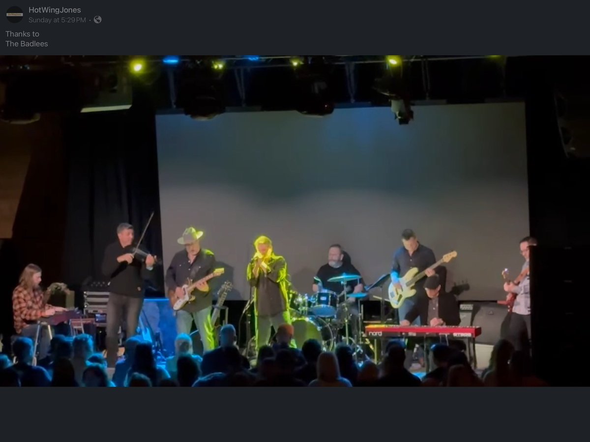 HotWingJones's tweet image. Great night at Englewood Hershey w/ The Badlees!