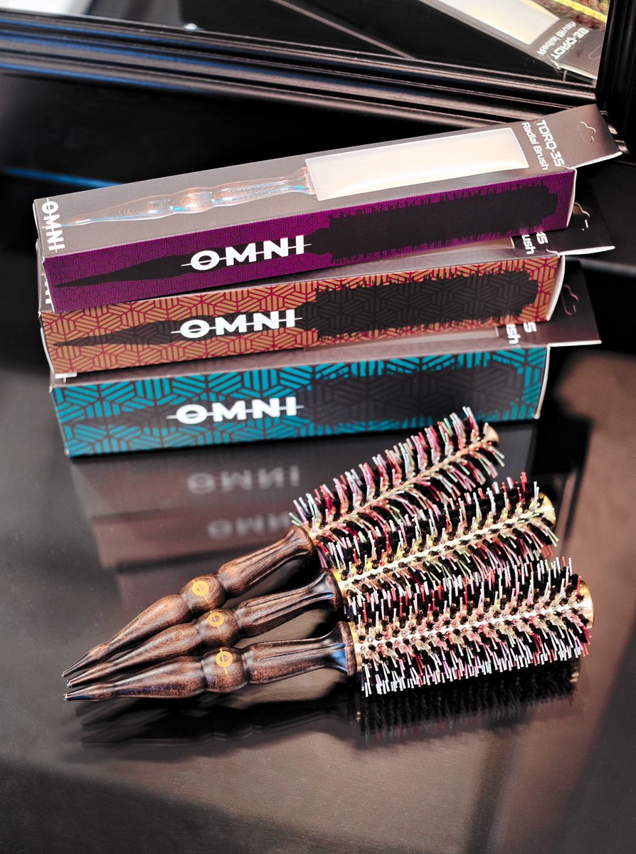 The OMNI TORQ Brushes have landed 🛬 

Designed for elite stylists, they deliver cutting-edge tech for effortless styling + superior results.

🪐 Dual Bristle Innovation
🔥 High Thermal Conductivity
🧬 Precision Engineering
🤘 Sculpted Oak Handle

Available in 35mm, 45mm + 55mm.