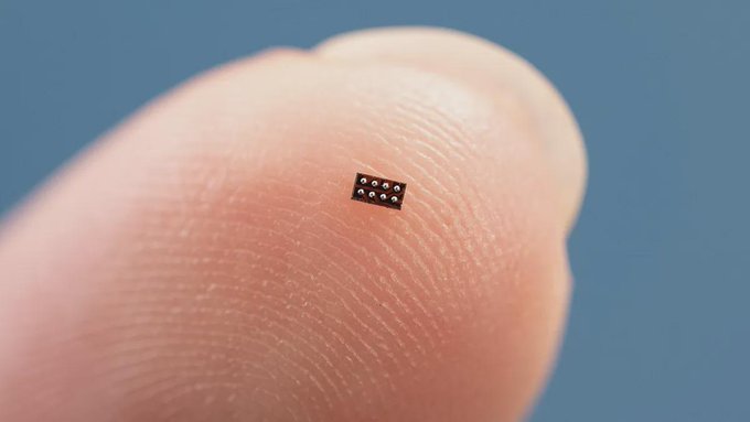 Rainmaker1973's tweet image. This is the ‘world’s smallest microcontroller’, measures just 1.38 mm² and costs 20 cents