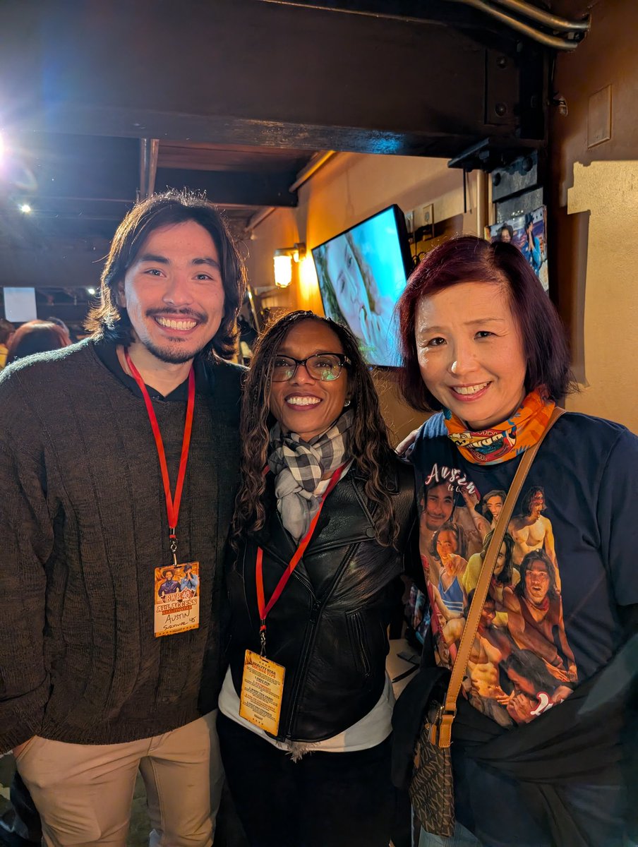 evacoon's tweet photo. I'm still here, with a few legends!!  What fun I had at the San Francisco BWP event last night!!  #BWPTour48 #Survivor #bigbrother #TraitorsUS3 https://t.co/reF07MBknv