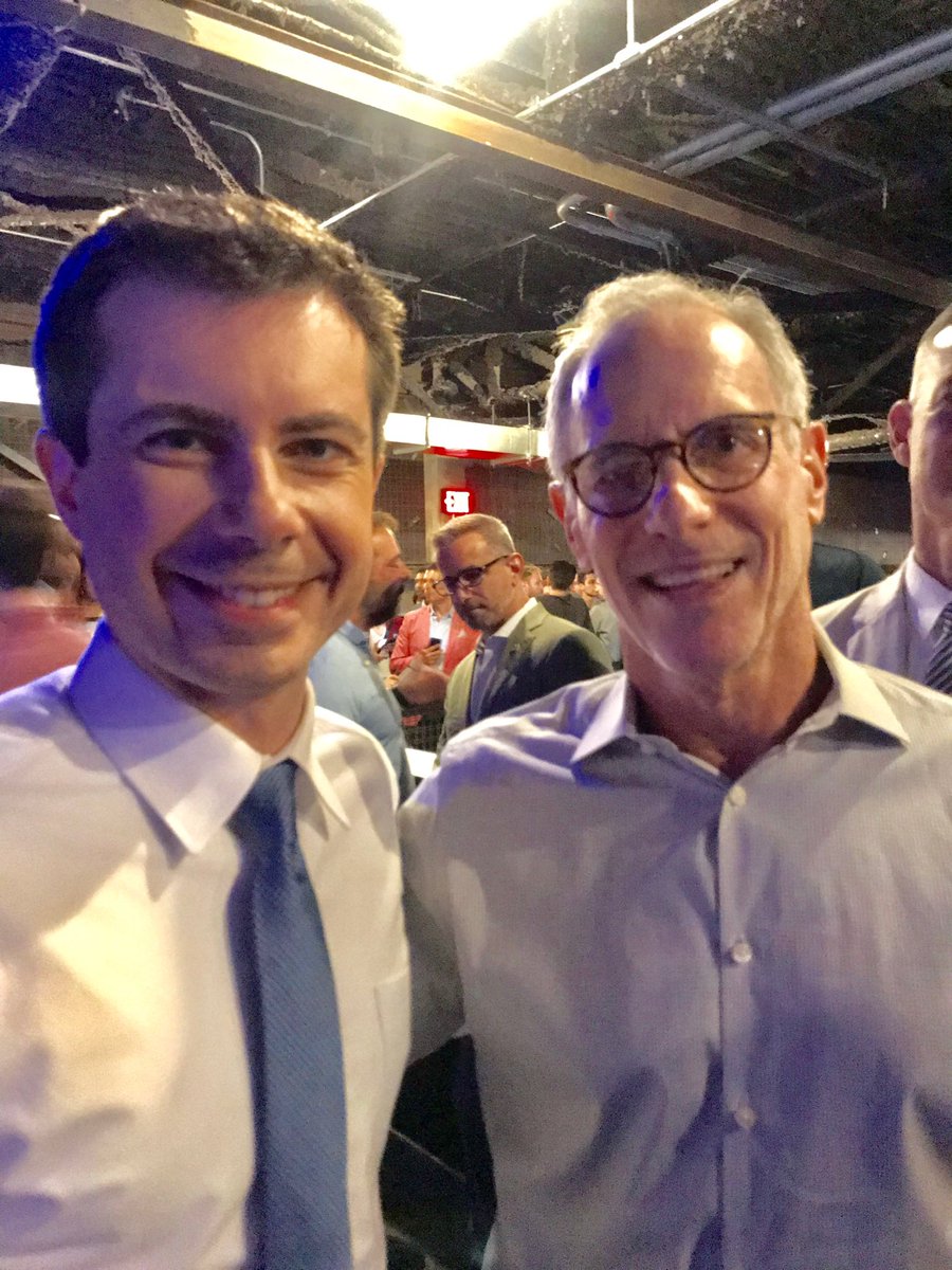 fredkarger's tweet photo. Very excited to support @PeteButtigieg for #POTUS IN 2028 #48 #RunPeteRun🇺🇸 https://t.co/plDSXofjX4