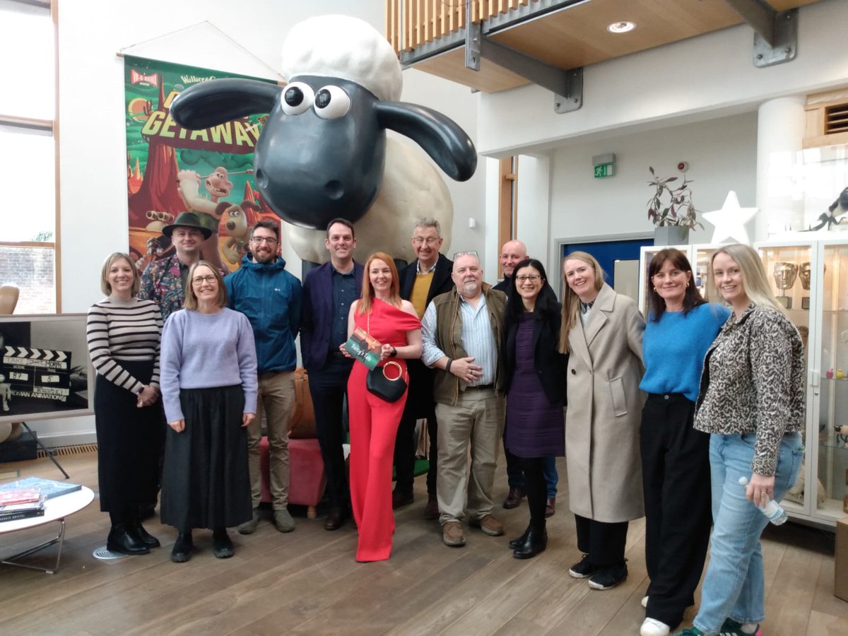 BritGeoSurvey's tweet photo. We were delighted to be at @aardman Studios tonight to support the launch of #DarcysTale, a film made in collaboration with @ProjGroundwater and which highlights the impact of groundwater flooding.
Watch the film here:
https://t.co/9hGKj9nyHH https://t.co/DyqDghy1IZ
