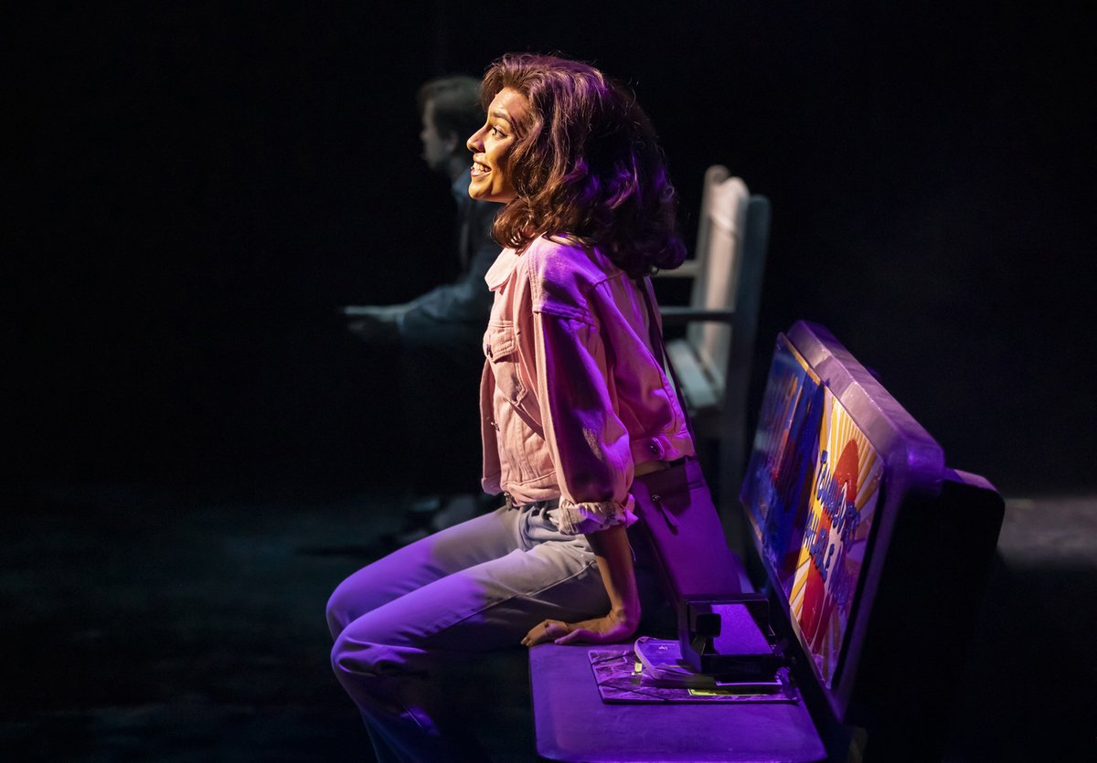 Where there's a bench, there's a ballad...💘⚡️