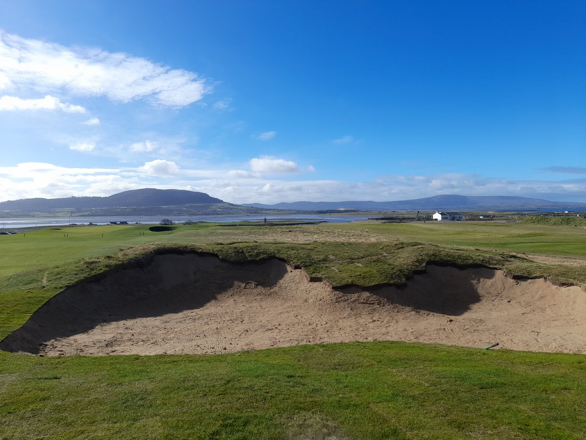 New bunker work and green renovations at County Sligo Golf Club  Irwins are delighted to be involved in supplying sand for these improvements on their magnificent links⛳️
#Golfsand #sand #sportssand
