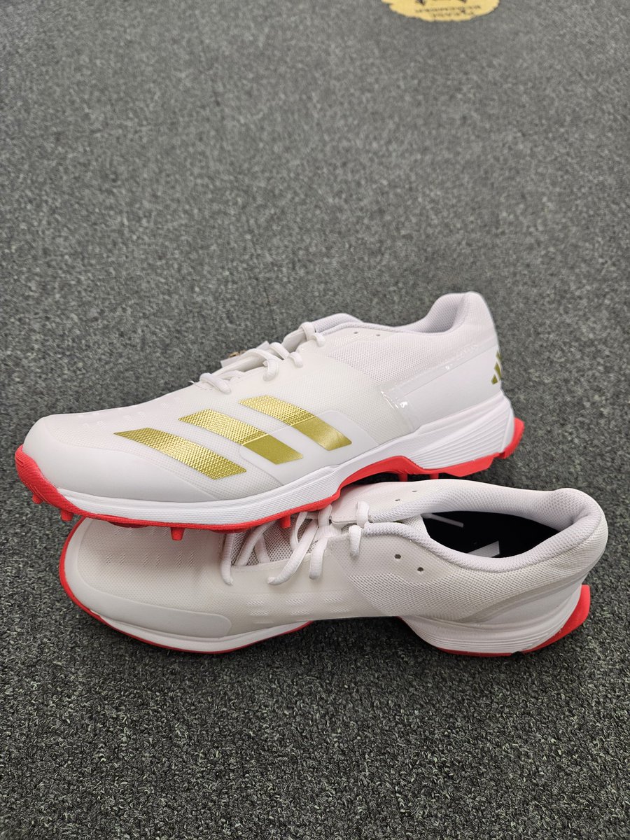 OFFER OF THE DAY  - For one day only we have the fantastic new 2025 Adidas 22 Yds cricket shoe for only £59. All sizes are available,  take advantage while you can.
talentcricket.co.uk/adidas_cricket…