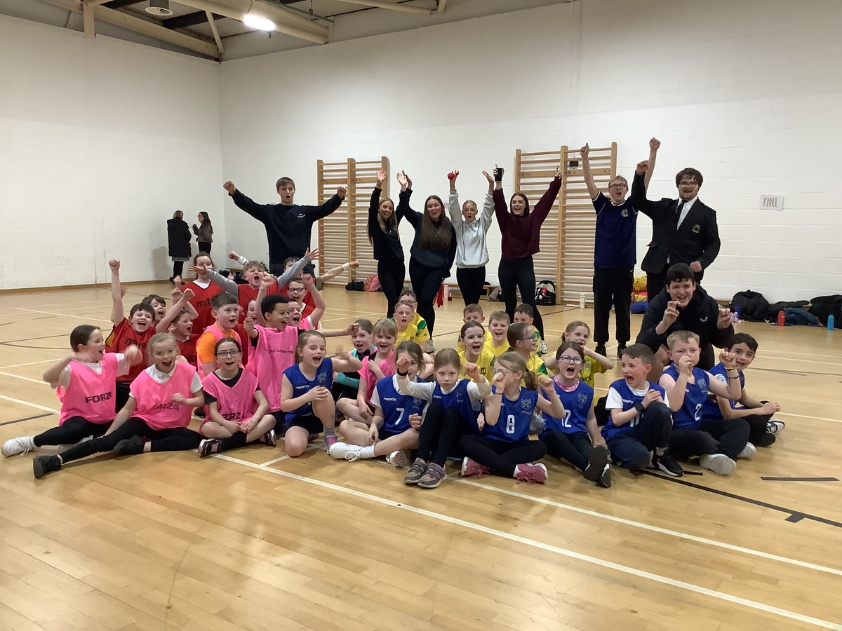 A huge well done to my leaders today for organising and running a primary handball tournament! So proud of their enthusiasm and leadership skills throughout the whole process🏐🤩🎉
also a massive thank you to <a href="/ASC_Steph/">Steph Active Schools</a> and all  primaries for coming  along!